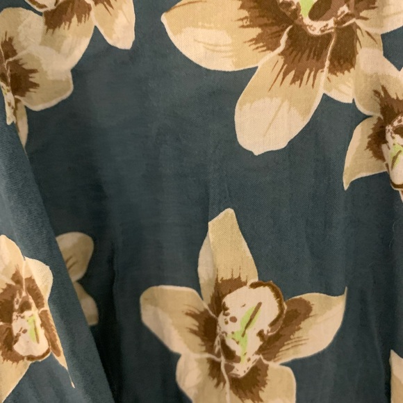 Acacia Walvis dress TROPIC (cover photo indicates fit, next photos for pattern) - Picture 8 of 8